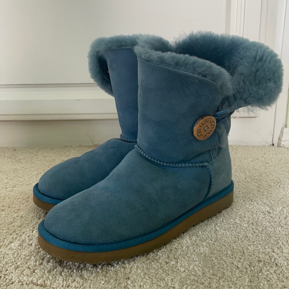 Blue Button Uggs